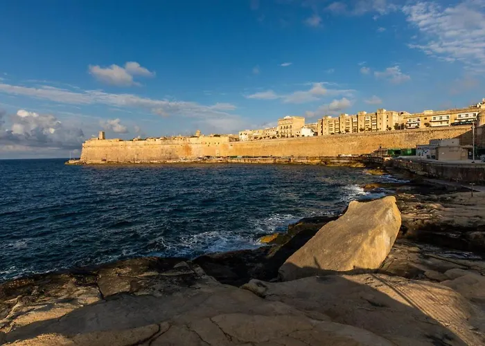 Letcom * Valletta