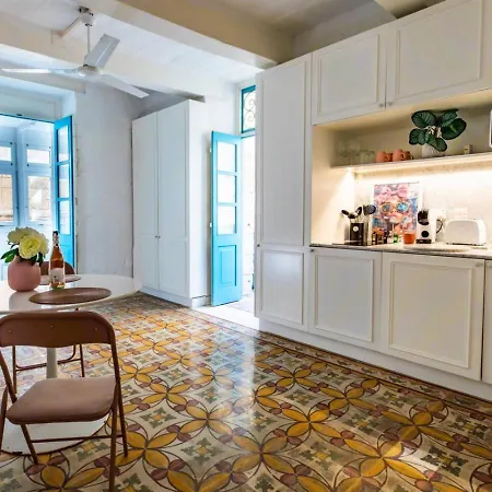 Letcom Apartment